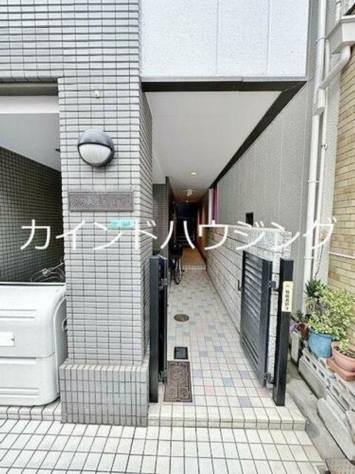 タカスエハイツの玄関