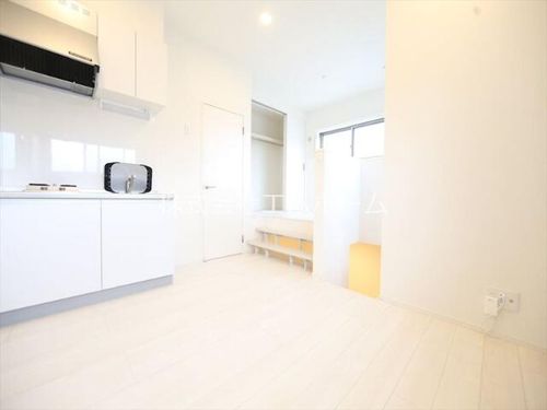 カノーパス日比野101の居間