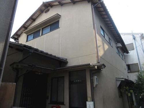 ライフハウス鳥居川の外観