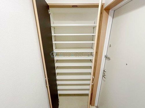 愛知県名古屋市瑞穂区平郷町6丁目(マンション)の賃貸物件302の玄関