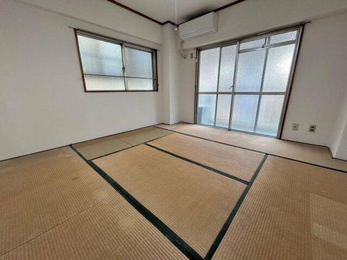 シャトー背戸口の内装