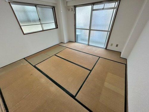 シャトー背戸口の内装