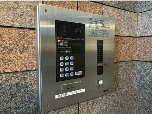 ウイステリア新瑞の玄関