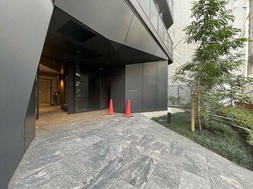 パークアクシス四ツ橋の玄関