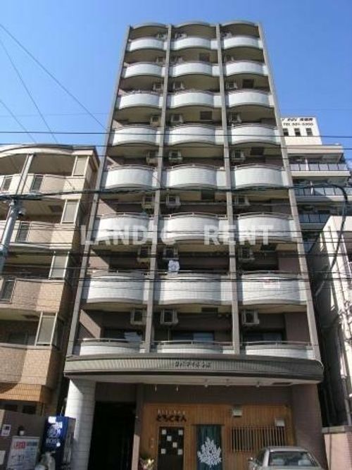 リバティ参番館の外観