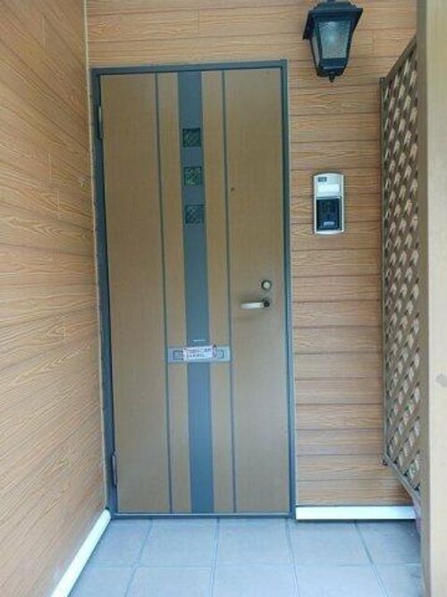 キャトルセゾン Bの玄関