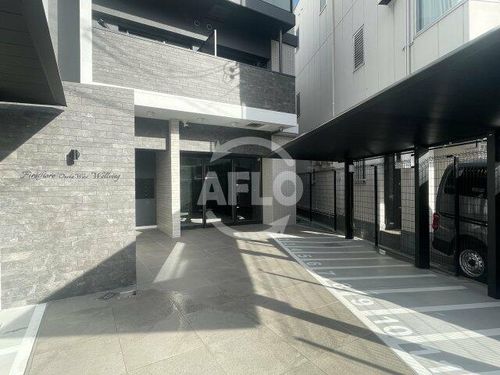 ファーストフィオーレ大阪ウエストウェルビングの玄関