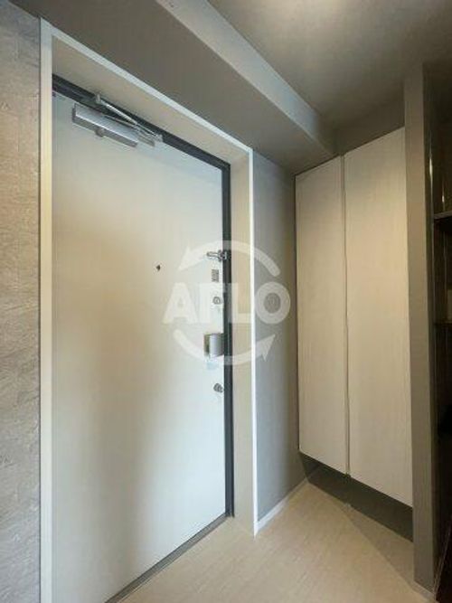 ファーストフィオーレ大阪ウエストウェルビングの玄関