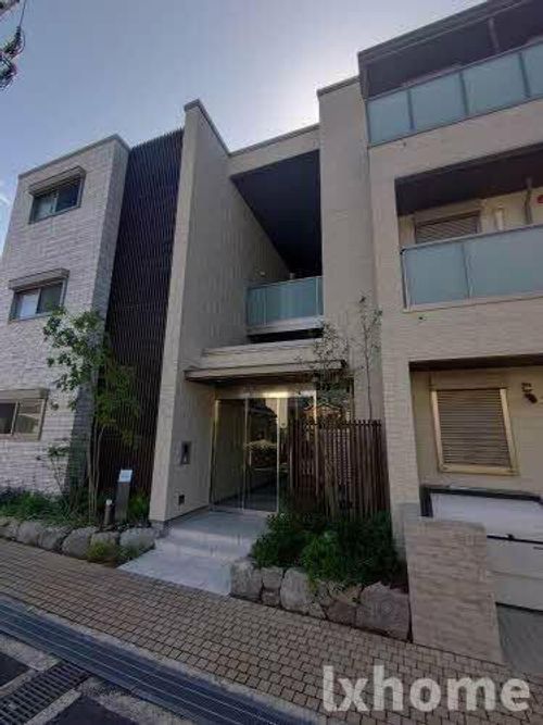 シャーメゾン リーゾスの外観