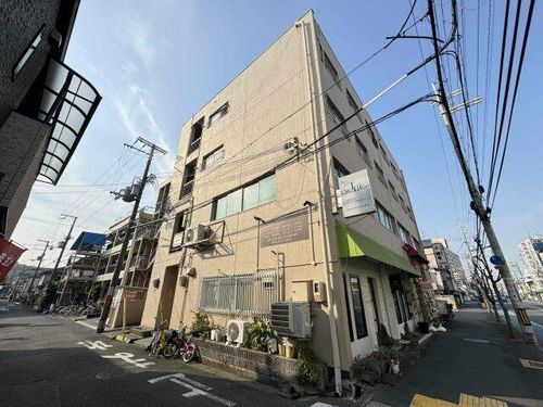 HY宝持マンションの外観