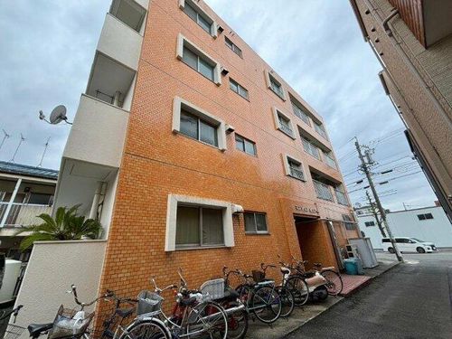 マンションピュア502の外観