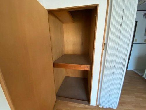 川辺マンション206の内装