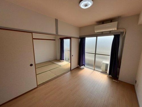 平安マンション301の居間