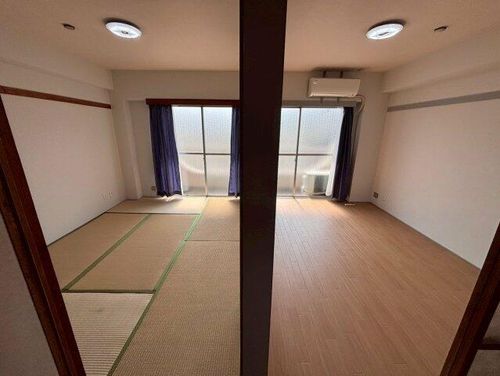 平安マンション301の居間