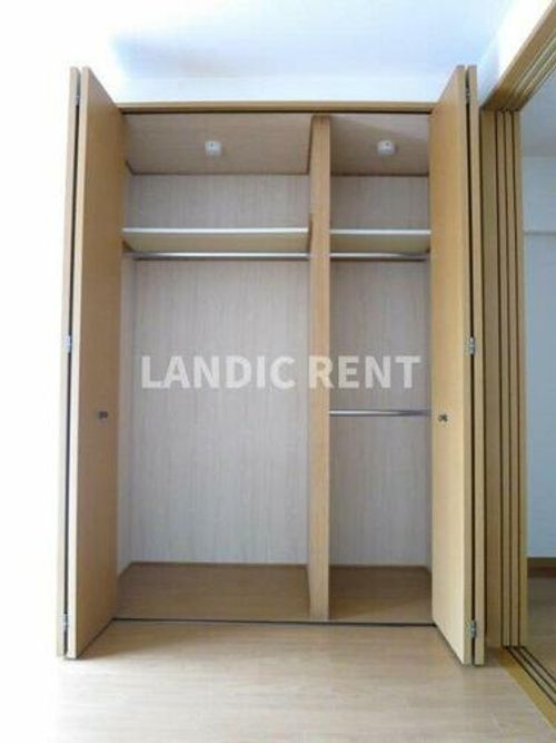 アドラブール干隈の内装