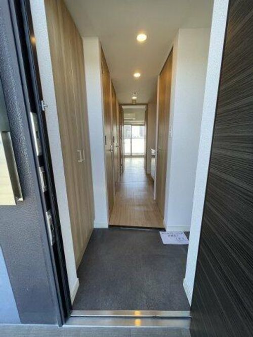 プレサンス北堀江の玄関