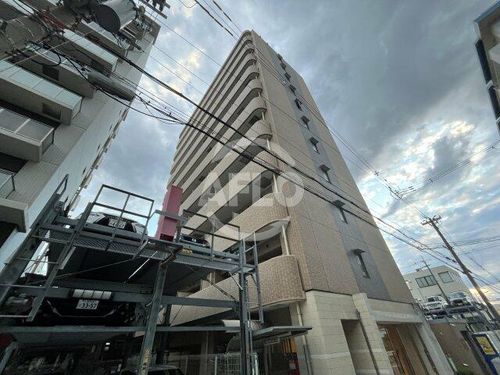 WGB江坂の外観