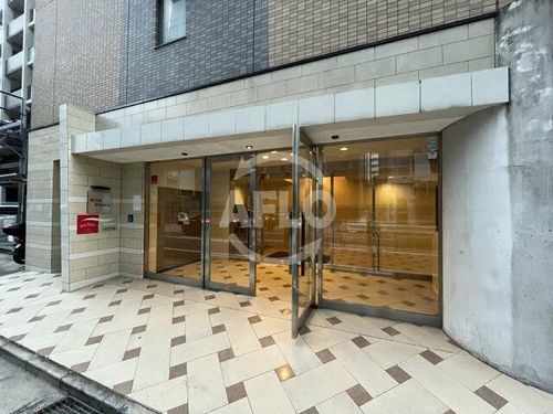 WGB江坂の玄関