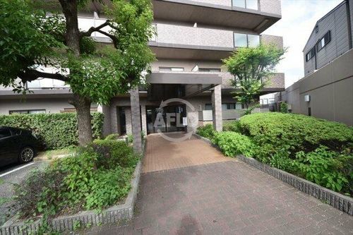 サンファースト京橋の玄関