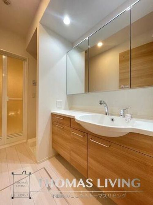 TORISIA陣原の内装