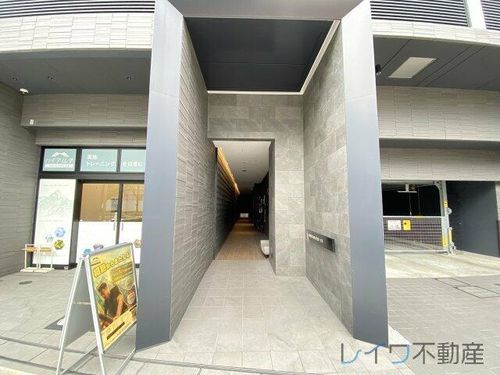 コンフォリア北堀江一丁目の玄関