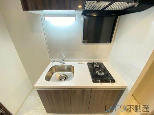 エステムコート難波Ⅶビヨンドのキッチン