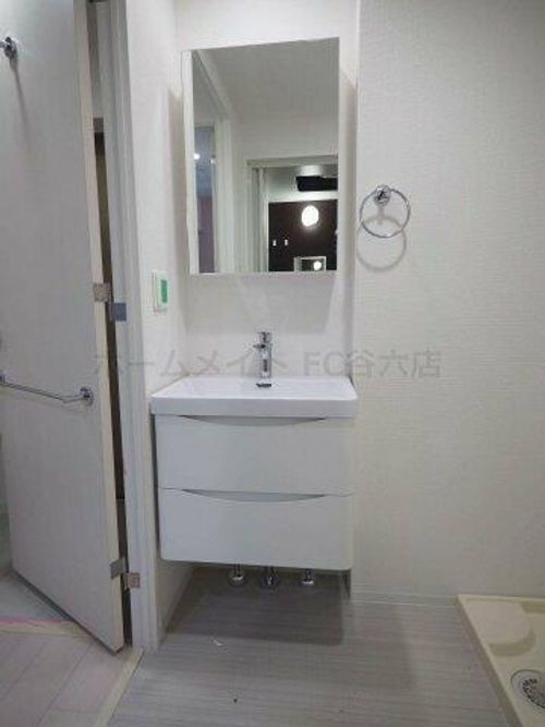 セレニテ梅田ESTの内装