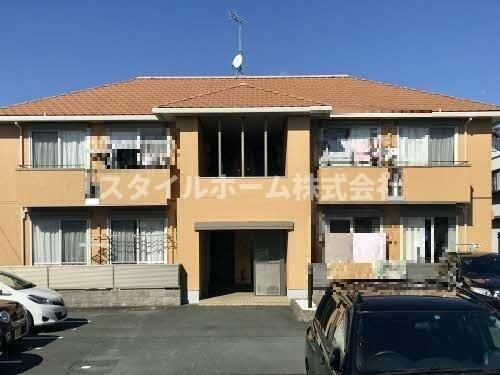 アドラブール美園の外観