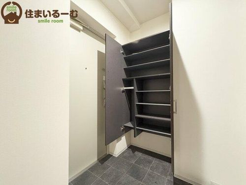 アザレア梅田の玄関
