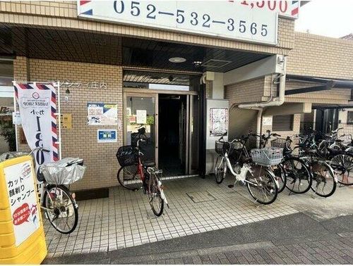 サンシティ庄内の玄関