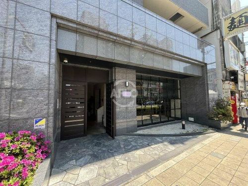 S-RESIDENCE難波EASTの玄関