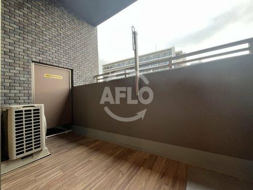 ミッドコート東三国の内装