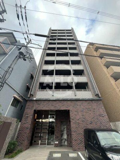 ミッドコート東三国の外観