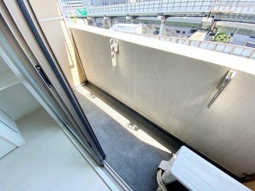 SERENiTE本町refletの内装