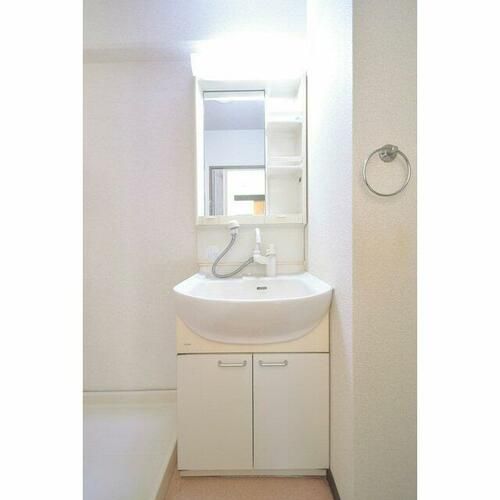 アネスティ千里丘1号館0202の内装