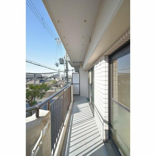 アネスティ千里丘1号館0202の内装