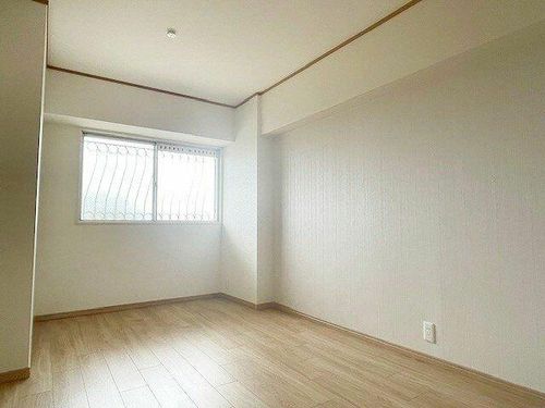 日商岩井高槻マンションの内装