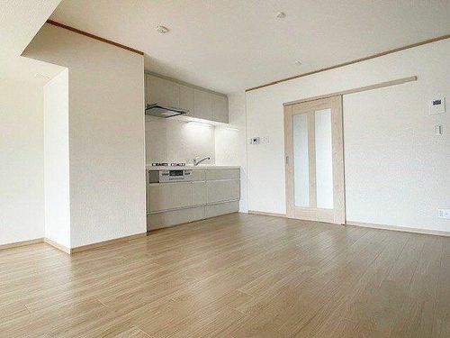 日商岩井高槻マンションの居間