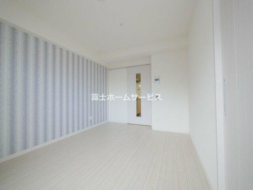 ファーストフィオーレ本町イーストの居間