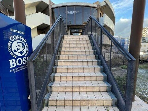 カルム緑地公園Ⅱの玄関