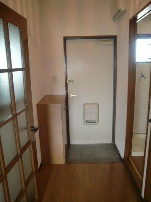 豊西マンションⅡ302の玄関