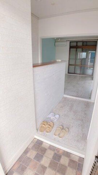 シティハイムサカキバラ203の玄関
