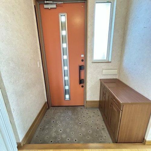 北海道登別市桜木町1丁目(一戸建)の賃貸物件の玄関