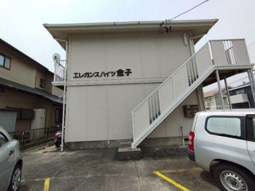 エレガンスハイツ金子201の外観