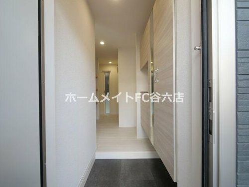 トリシアコートあべのTSの玄関