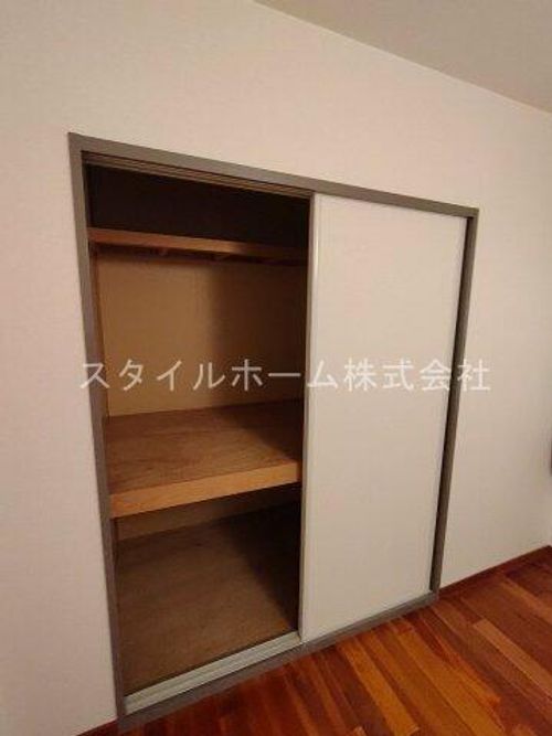 ユトリロ牛川105の内装