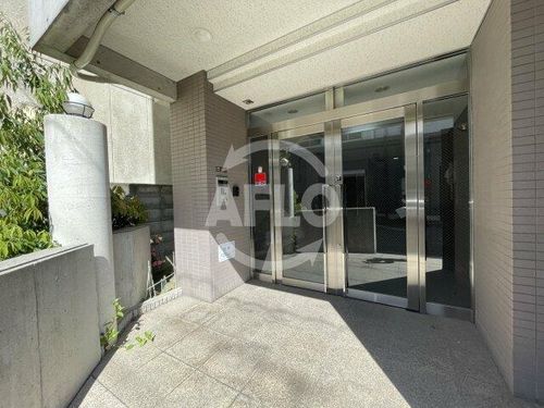 M’s courtの玄関