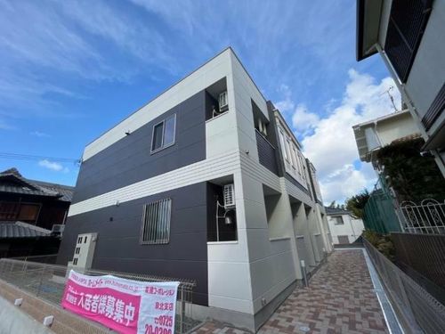 モイス・シャーム熊取の外観