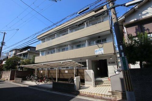 白鷺ハイツの外観