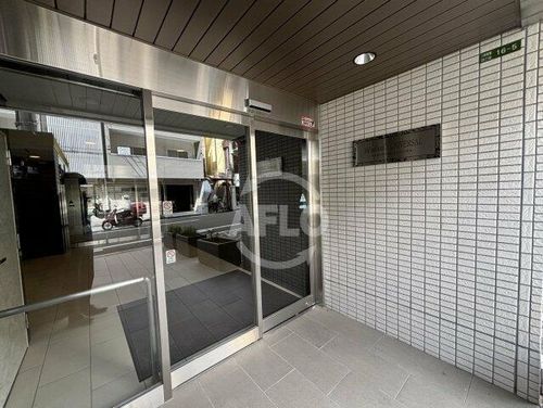 Ms’palazzO UNIVERSALの玄関